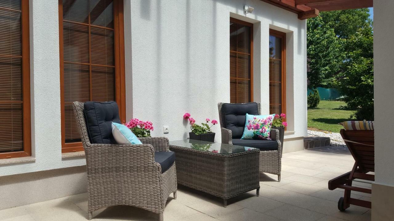 Village Romantic Apartments Near Cesky Krumlov (Adults Only) Strizov Exterior foto